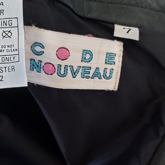 Leather Skirt - Picture 8 of 10